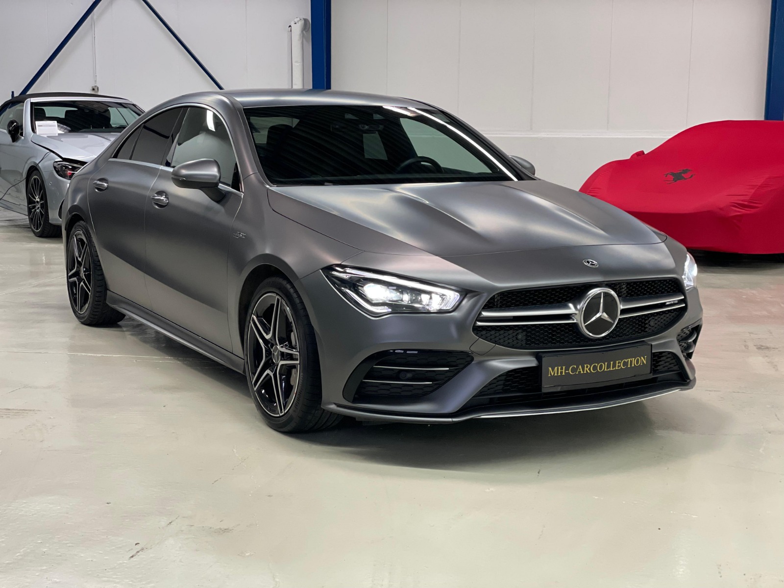 Mercedes Benz CLA 35 AMG Mercedes Benz CLA 35 AMG